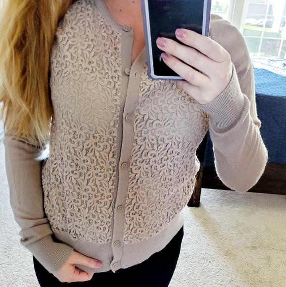 Women's Tan Khaki Brown Front Lace Button Up Dressy Cardigan Sweater Medium - Picture 13 of 13